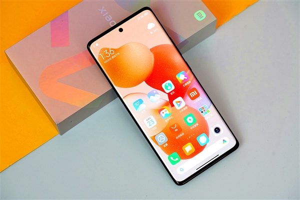 Xiaomi Civi